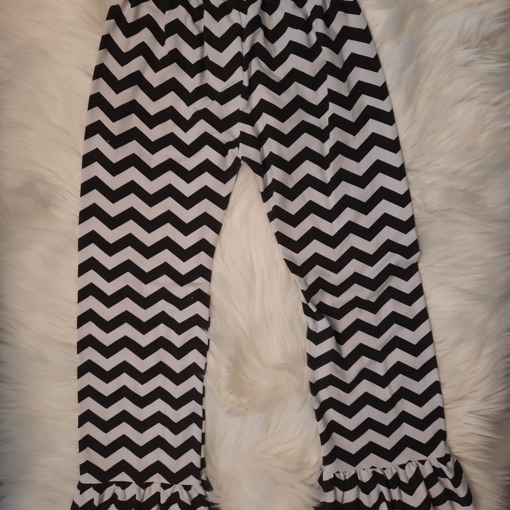 2 PC Set! Boutique Ruffled Outfit Size 7-8 - Picture 5 of 13